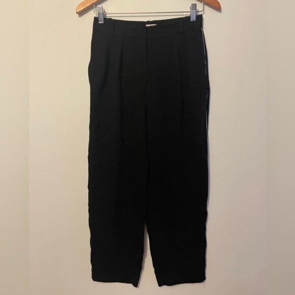 Aritzia Pants - Aritzia Babaton Black Trousers Size 4